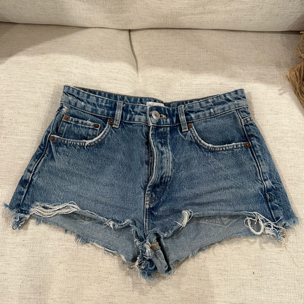 zara cutoff jean bootie shorts